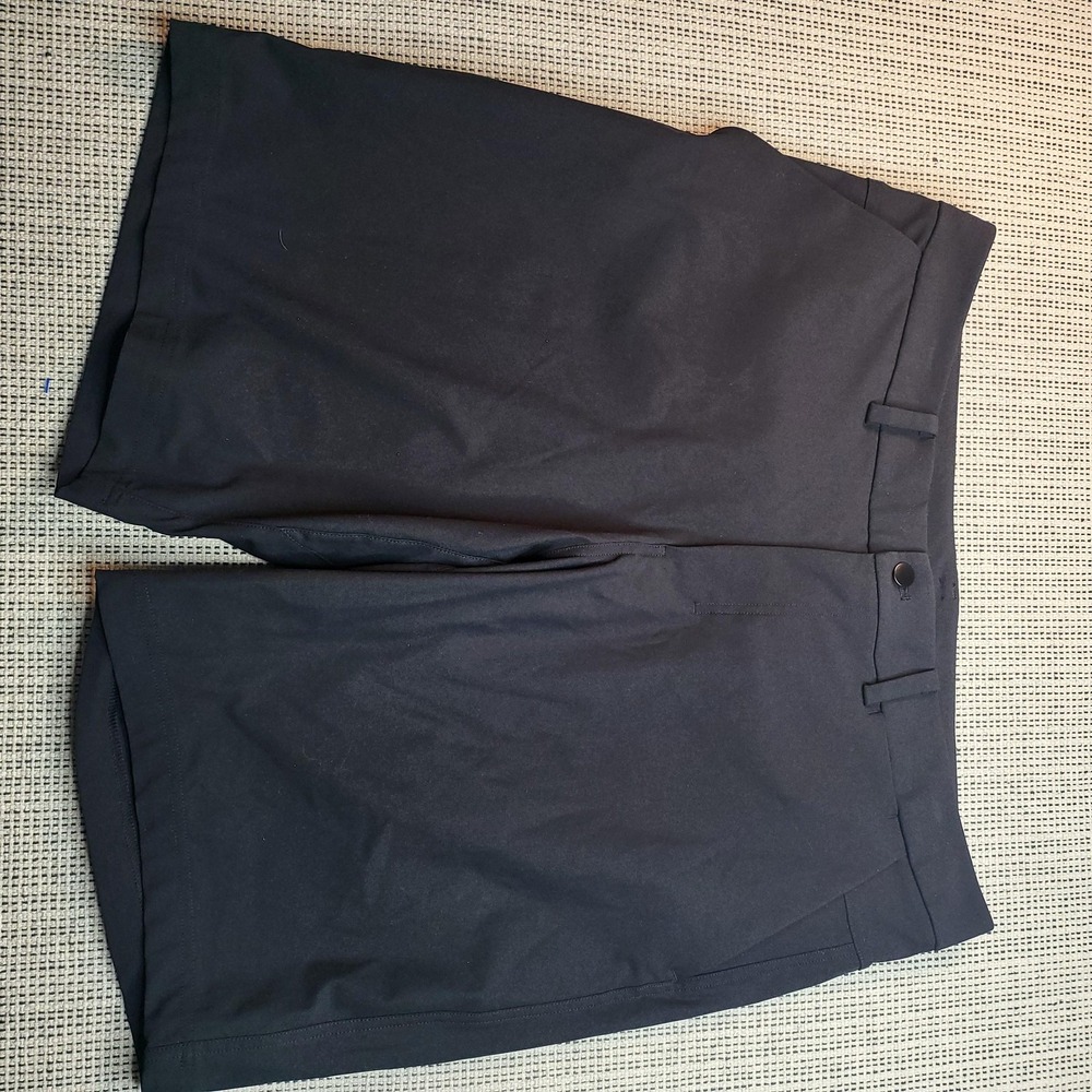 Lululemon‎ Athletica Shorts Mens 38 Black Chino Performance Stretch 10 Inseam